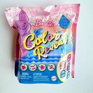 BNWT Mattel Barbie Color Reveal Surprise Backpack, Surprise Pet & 3 Accessories